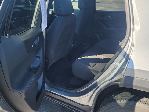 Used 2026 Chevrolet Equinox LT FWD image 25