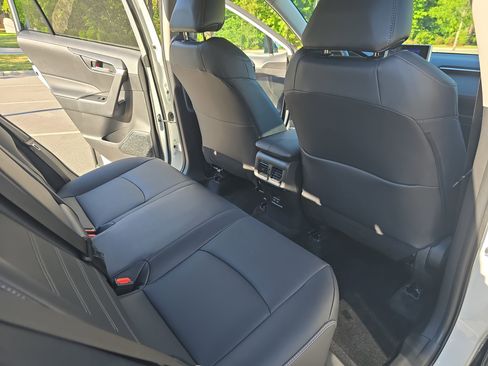 Used 2025 Toyota RAV4 XLE Premium FWD image 11