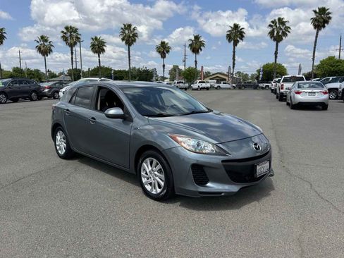 Used 2012 MAZDA MAZDA3 i Touring FWD image 2