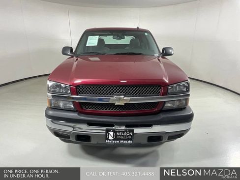 Used 2005 Chevrolet Avalanche LS w/ Onstar Plus Package AWD/4WD image 2