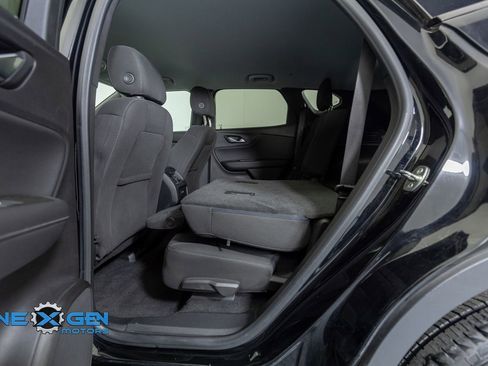 Used 2020 Chevrolet Blazer LT FWD image 26