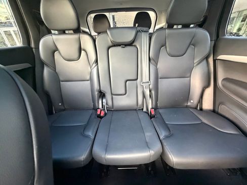 Used 2024 Volvo XC90 B5 Core image 16