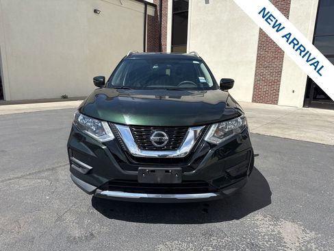 Used 2020 Nissan Rogue SV AWD/4WD image 2