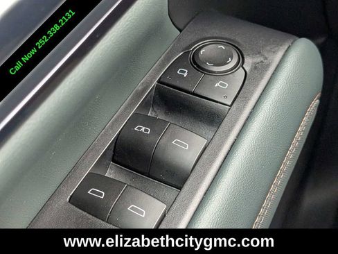 Used 2026 GMC Terrain AT4 w/ Convenience Package III image 24