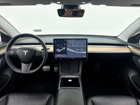 Used 2021 Tesla Model 3 Performance image 18