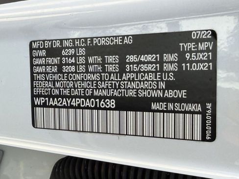 Used 2023 Porsche Cayenne Platinum Edition w/ Assistance Package AWD/4WD image 27