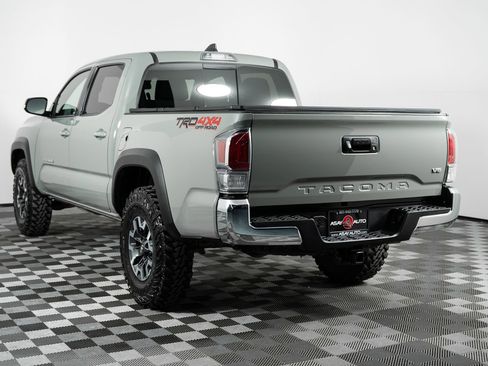 Used 2023 Toyota Tacoma TRD Off-Road image 5