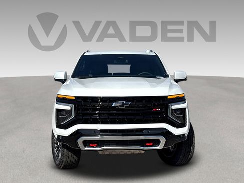 New 2026 Chevrolet Suburban Z71 w/ Comfort Package image 2