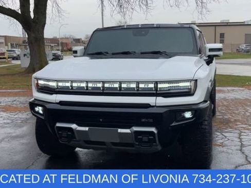 Used 2024 GMC Hummer EV 2X w/ Extreme Off-Road Package image 3