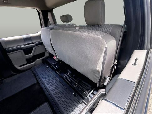 Used 2019 Ford F250 XLT w/ XLT Premium Package AWD/4WD image 20