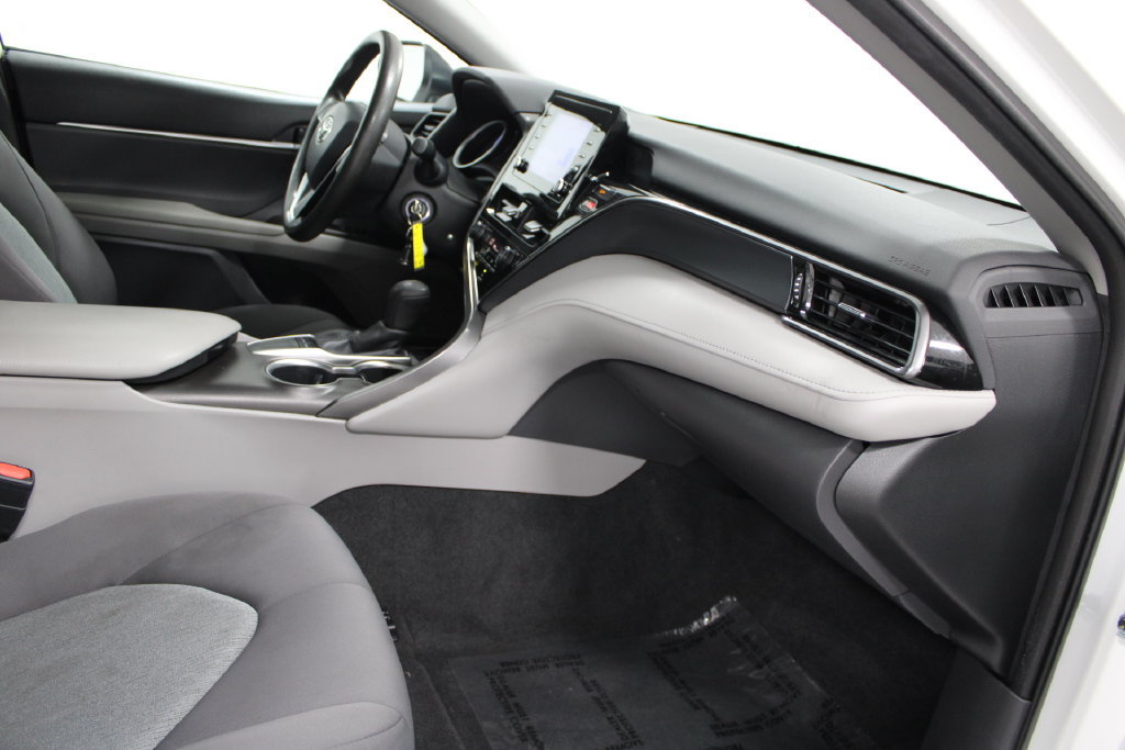 Used 2022 Toyota Camry LE FWD image 22