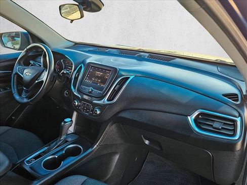 Used 2020 Chevrolet Equinox LT FWD image 21