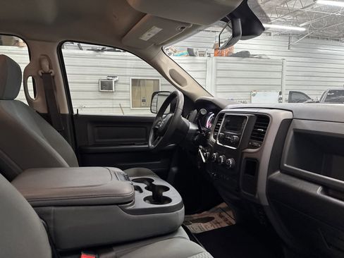 Used 2018 RAM 2500 Tradesman w/ Chrome Appearance Group image 27