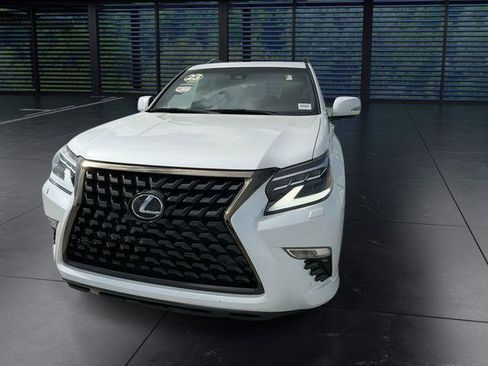 Certified 2023 Lexus GX 460 w/ Black Line Special Edition AWD/4WD image 3