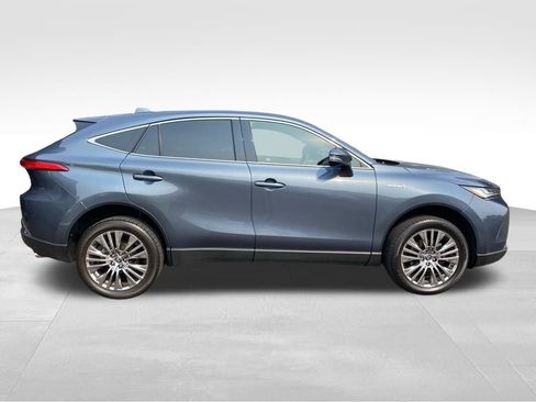 Used 2021 Toyota Venza Limited w/ Advanced Technology Package image 3