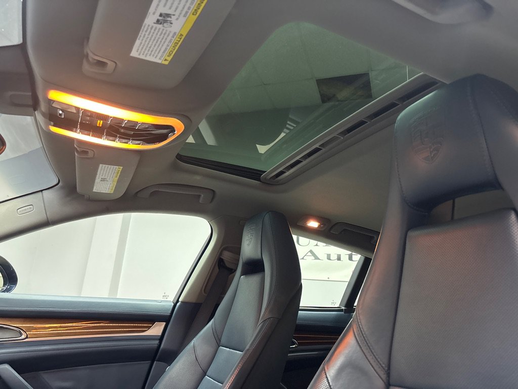 Used 2012 Porsche Panamera image 30