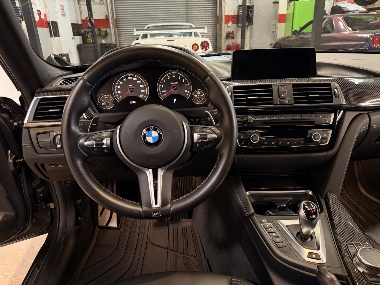 Used 2018 BMW M3 RWD image 15
