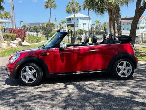 Used 2010 MINI Cooper Convertible image 2