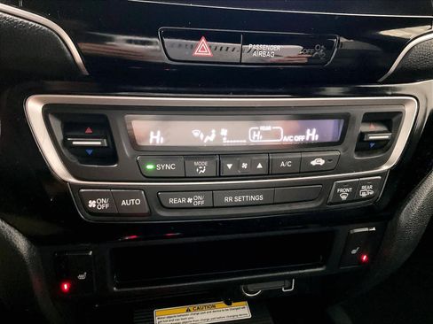 Used 2023 Honda Ridgeline Black Edition image 26