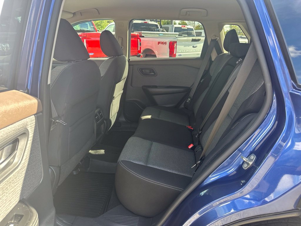 Used 2021 Nissan Rogue S AWD/4WD image 30