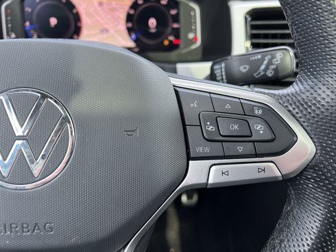 Used 2022 Volkswagen Atlas SEL Premium image 20