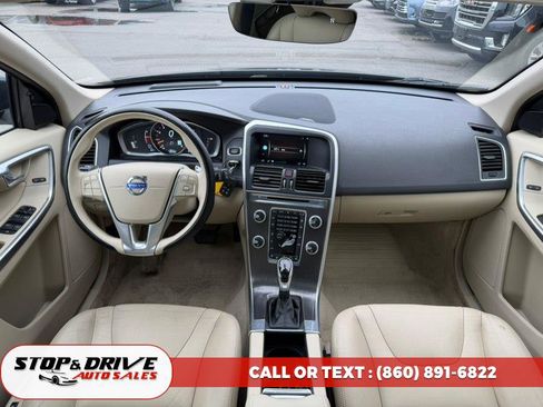 Used 2015 Volvo XC60 T6 Platinum w/ Climate Package AWD/4WD image 10