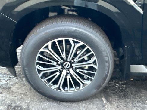 New 2026 Nissan Armada Platinum image 10