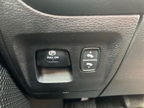 Used 2025 RAM 1500 Big Horn AWD/4WD image 25