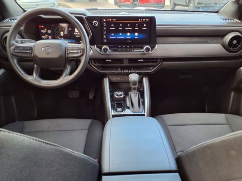 Used 2024 Chevrolet Colorado Trail Boss w/ Advanced Trailering Package AWD/4WD image 9