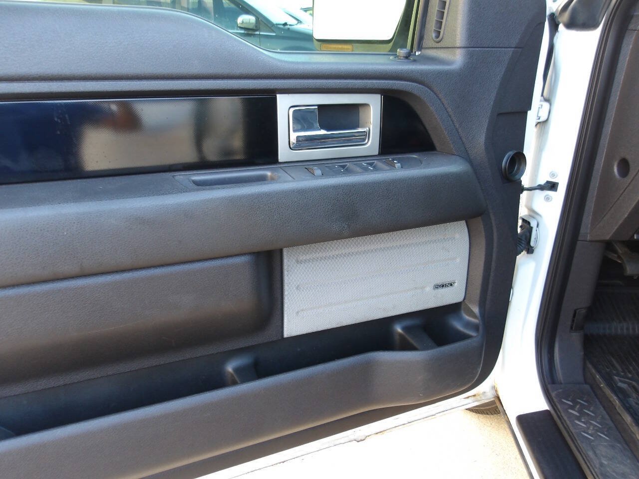 Used 2011 Ford F150 FX4 w/ FX Luxury Pkg AWD/4WD image 20