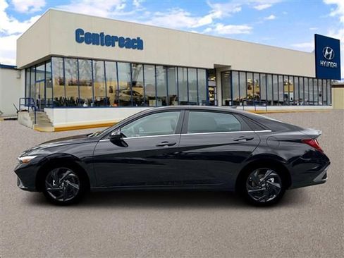 New 2026 Hyundai Elantra SEL Sport Premium FWD image 3