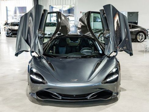 Used 2018 McLaren 720S Performance image 9