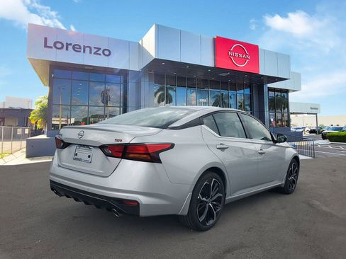 New 2025 Nissan Altima 2.5 SR image 4