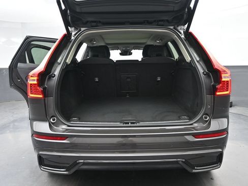 Used 2024 Volvo XC60 B5 Plus AWD/4WD image 16