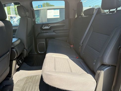 Certified 2023 Chevrolet Silverado 1500 LT AWD/4WD image 25