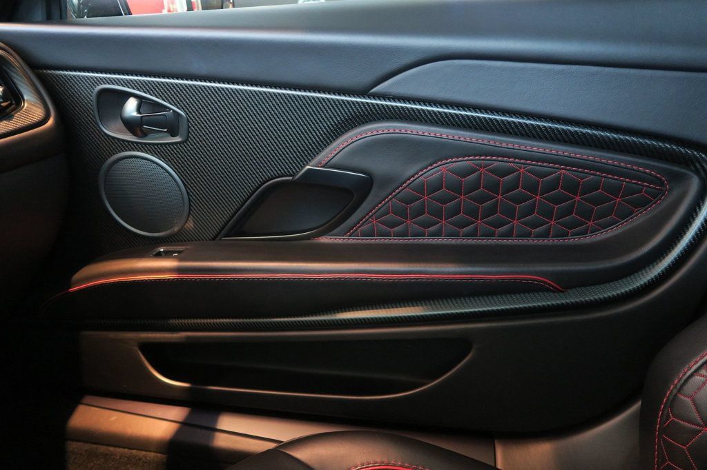Used 2019 Aston Martin DBS Superleggera RWD image 21