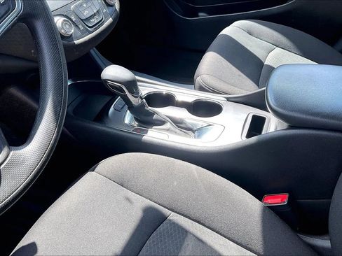 Used 2021 Chevrolet Malibu LS w/ Driver Confidence Package II FWD image 22