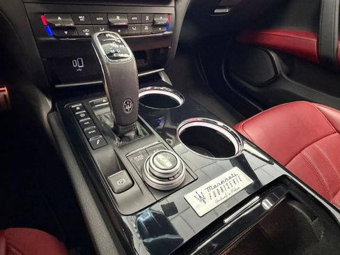 Used 2022 Maserati Ghibli Modena RWD image 67