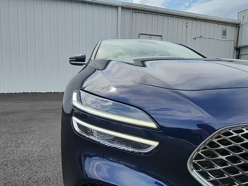 Used 2023 Genesis G70 2.0T AWD/4WD image 12