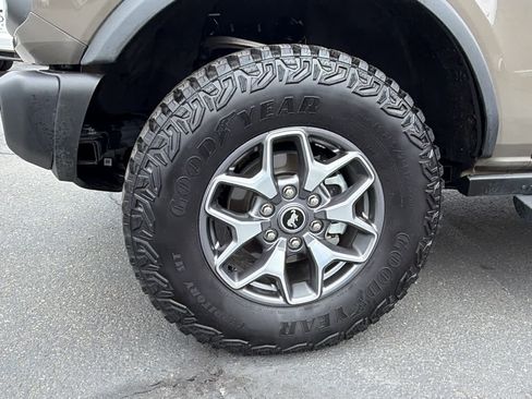 Used 2025 Ford Bronco Badlands AWD/4WD image 9