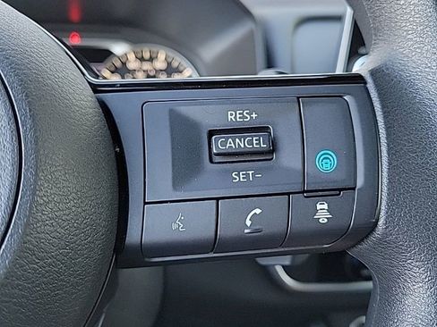 Certified 2023 Nissan Rogue SV image 28