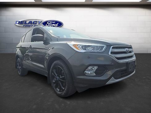 Used 2019 Ford Escape SEL image 7