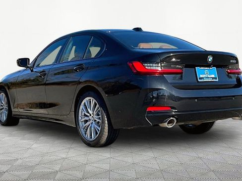 Used 2023 BMW 330i xDrive Sedan w/ Premium Package image 4