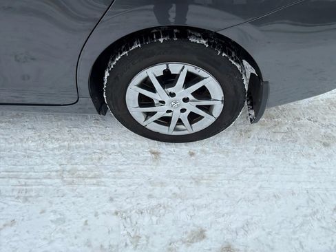 Used 2017 Toyota Prius V Two image 42