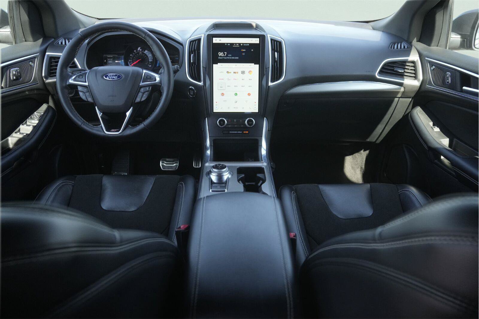 Used 2023 Ford Edge ST AWD/4WD image 20