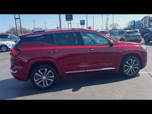 Certified 2020 GMC Terrain Denali w/ Denali Premium Package AWD/4WD image 9