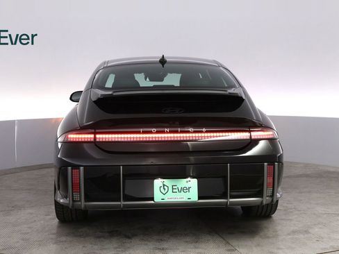 Used 2023 Hyundai Ioniq 6 SEL image 15
