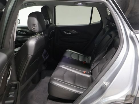 Used 2024 GMC Terrain SLT AWD/4WD image 17