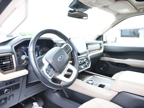 Used 2024 Ford Expedition Max Limited image 19