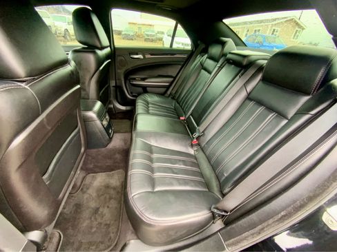 Used 2017 Chrysler 300 S w/ 300S Premium Group image 23